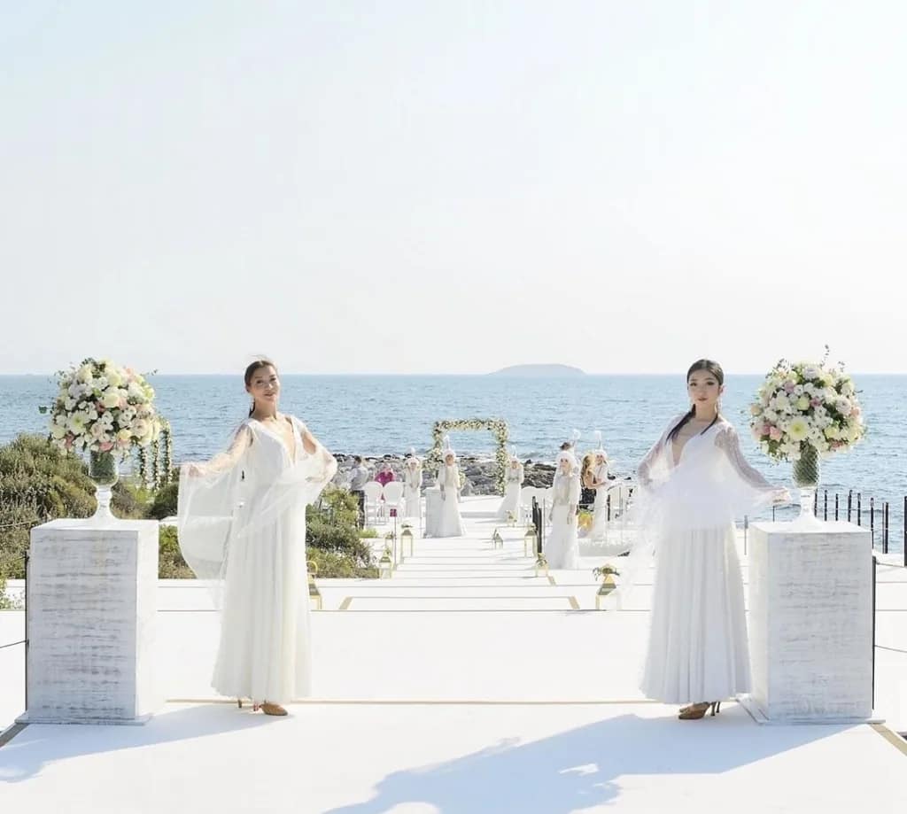 Luxury-wedding-decor-bodrum-dugun-organizasyon-bodrum-wedding-event-izmir-dugun-organizasyonu-slider-susleme-dekorasyon-wedding-bodrum-wedding-cesme-dugun-organizasyonu-alacati-dugun-dekor-susleme-dugun-catering-fotograf-kosesi-hatira-kosesi-rustik-konsept-dugunler