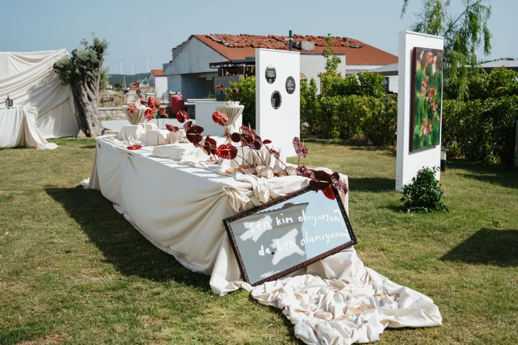Buyuk GALLERY URLA2 1024x682