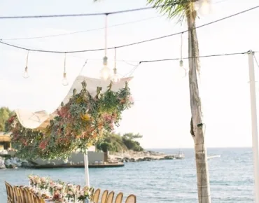 Luxury-wedding-decor-bodrum-dugun-organizasyon-bodrum-wedding-event-izmir-dugun-organizasyonu-slider-susleme-dekorasyon-wedding-bodrum-wedding-cesme-dugun-organizasyonu-alacati-dugun-dekor-susleme-dugun-catering-fotograf-kosesi-hatira-kosesi-rustik-konsept-dugunler