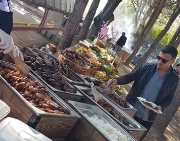 acik-bufe-nisan-organizasyonu-servis-hizmet-sunum-bbg-meyve-tatli-bufesi-izgara-menu-mezeler-ara-sicaklar-izmir-catering-firmasi-izmir-organizasyon-firmasi-dekor-susleme-catering-izmir-dugun-nisan-isteme-lansman-acilis-kutlama-organizasyonu-piknik-organizasyonu-garden-parti-bodrum-piknik-organizasyon-firmalari-kusadasi-catering-firmalari