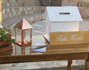 Luxury-wedding-decor-bodrum-dugun-organizasyon-bodrum-wedding-event-izmir-dugun-organizasyonu-slider-susleme-dekorasyon-wedding-bodrum-wedding-cesme-dugun-organizasyonu-alacati-dugun-dekor-susleme-dugun-catering-fotograf-kosesi-hatira-kosesi-rustik-konsept-dugunler
