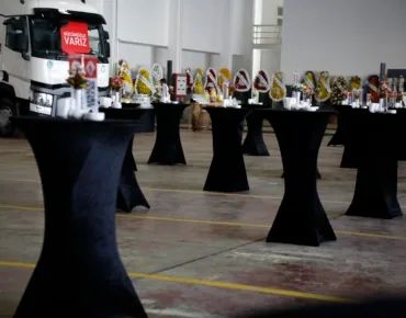 izmir-catering-firmasi-organizasyon-sirketi-koktel-acilis-lansman-organizasyonu-catering-servis-hizmet-organizasyon-dekor-acilis-bbq-kokteyl-menu-kanepe-ara-sicaklar-atistirmalik-acik-bufe-izmir-kusadasi-bodrum-cesme-urla-dikili-catering-firmasi 