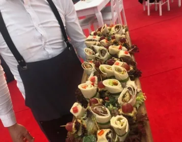 kokteyl-izmir-catering-organizasyon-acilis-kurumsal-siyah-strec-giydirme-bistro-giydirme-acilis-lansman-temel-atma-kokteyl-kutlama-organizasyonlari-ceromany-trio-konsept-izmir-organizasyon-firmasi-izmir-catering-firmasi-acik-bufe-kokteyl-atistirmaliklar-bbq-coffe-break-servis-hizmet-sunum-hijyen-dekor-kokteyl-izmir-catering-organizasyon-acilis-kurumsal-cadir-isitma-hizmeti-bodrum-catering-hizmeti-kurumsal-catering-bodrum-kokteyl-etkinlikleri-bodrum-dugun-catering