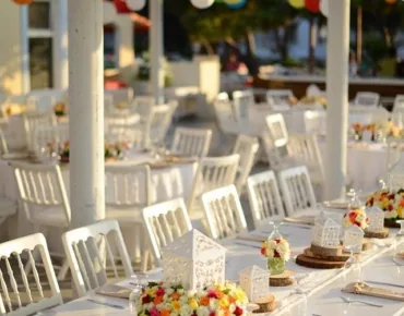 Luxury-wedding-decor-bodrum-dugun-organizasyon-bodrum-wedding-event-izmir-dugun-organizasyonu-slider-susleme-dekorasyon-wedding-bodrum-wedding-cesme-dugun-organizasyonu-alacati-dugun-dekor-susleme-dugun-catering-fotograf-kosesi-hatira-kosesi-rustik-konsept-dugunler